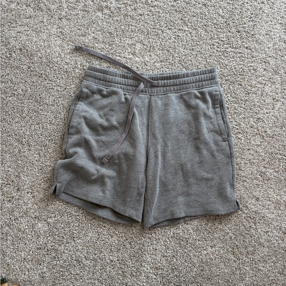 Old Navy men’s S gray cotton shorts